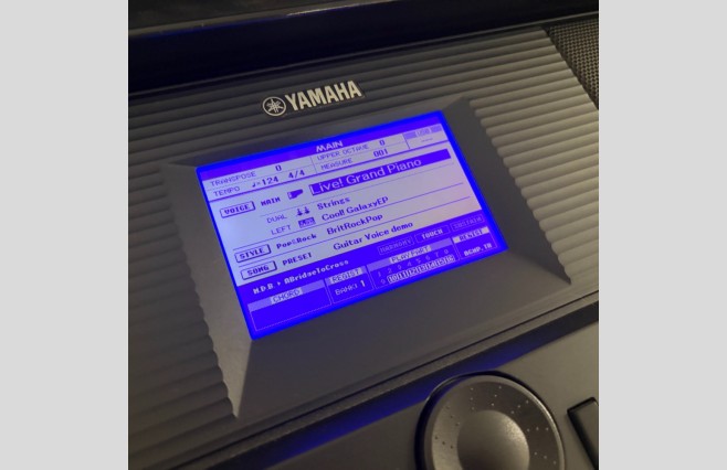 Yamaha PSR-S650 Keyboard, Used (SN:BBRY01213) - Image 6